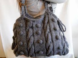 Зимни аксесоари - плетена чанта